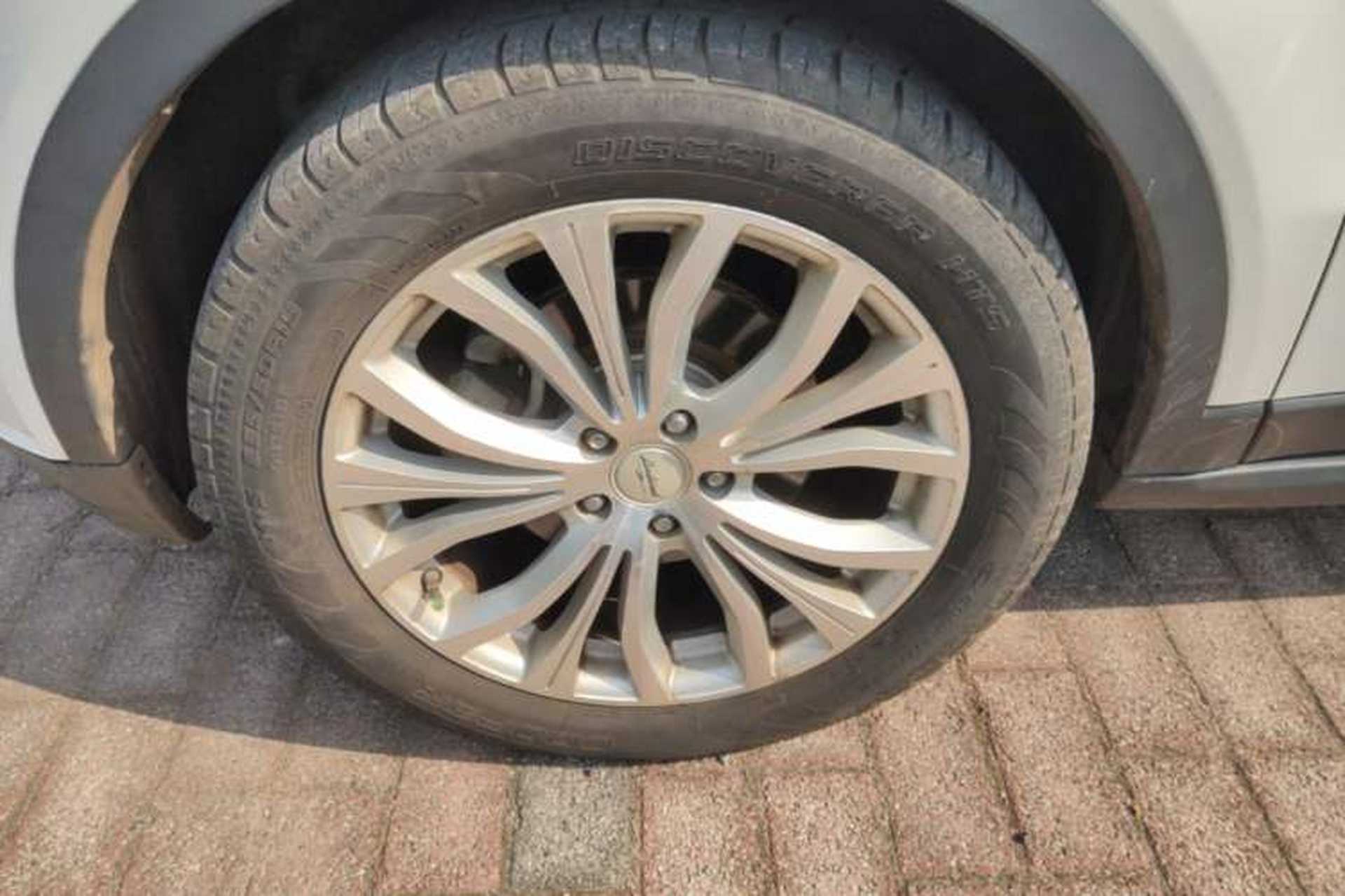 Used Land X7 2015 2.0T Panoramic Prestige Edition Left Front Wheel Hub