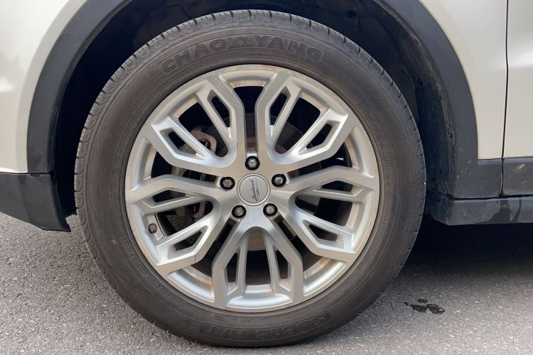 Used Land X7 2015 2.0T Panoramic Prestige Edition Left Front Wheel Hub