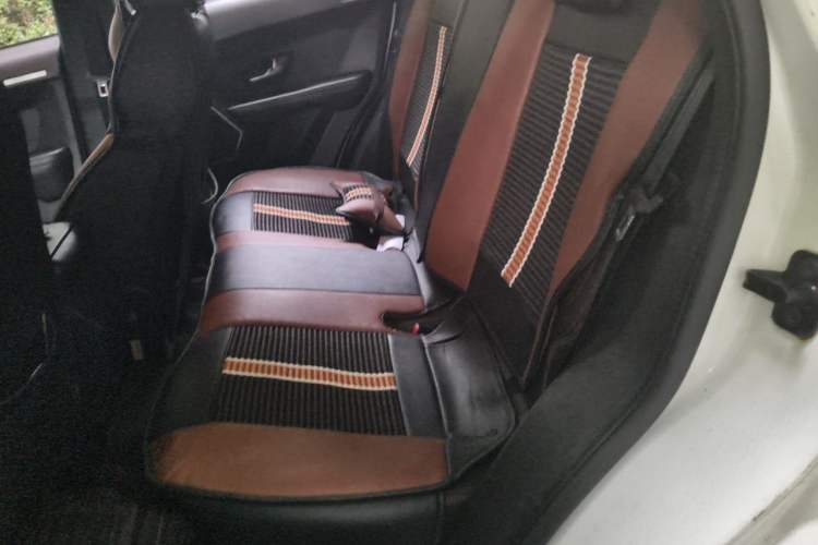 Used Land X7 2015 2.0T Panoramic Prestige Edition Left Rear Seat