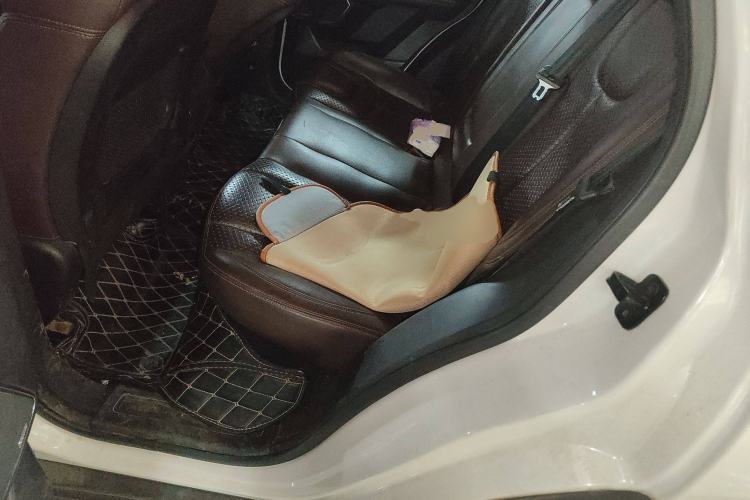 Used Land X7 2015 2.0T Panoramic Prestige Edition Left Rear Seat