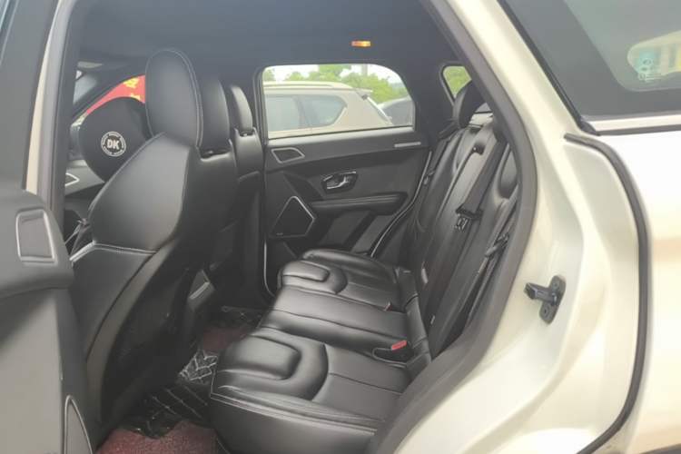 Used Land X7 2015 2.0T Panoramic Prestige Edition Left Rear Seat