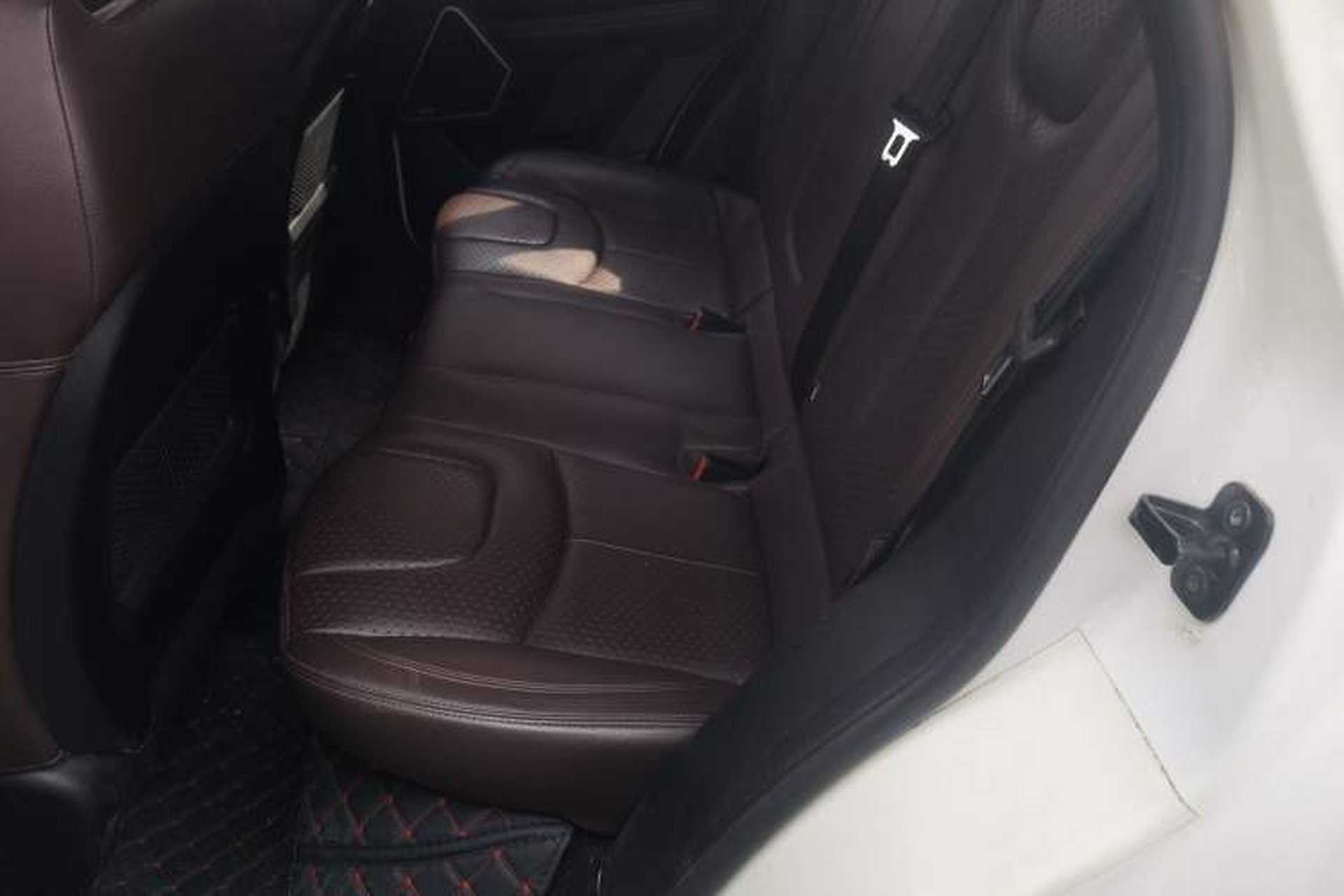Used Land X7 2015 2.0T Panoramic Prestige Edition Left Rear Seat