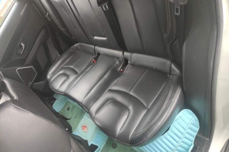 Used Land X7 2015 2.0T Panoramic Prestige Edition Left Rear Seat
