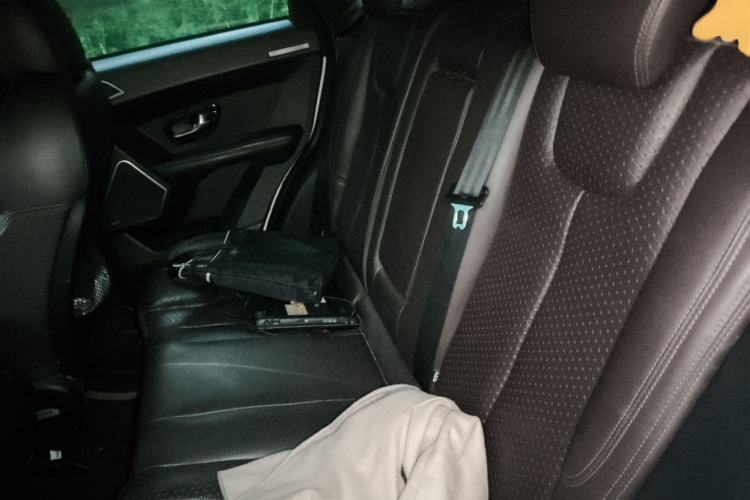 Used Land X7 2015 2.0T Panoramic Prestige Edition Left Rear Seat