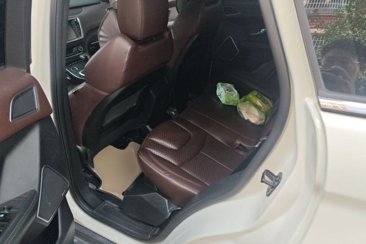 Used Land X7 2015 2.0T Panoramic Prestige Edition Left Rear Seat
