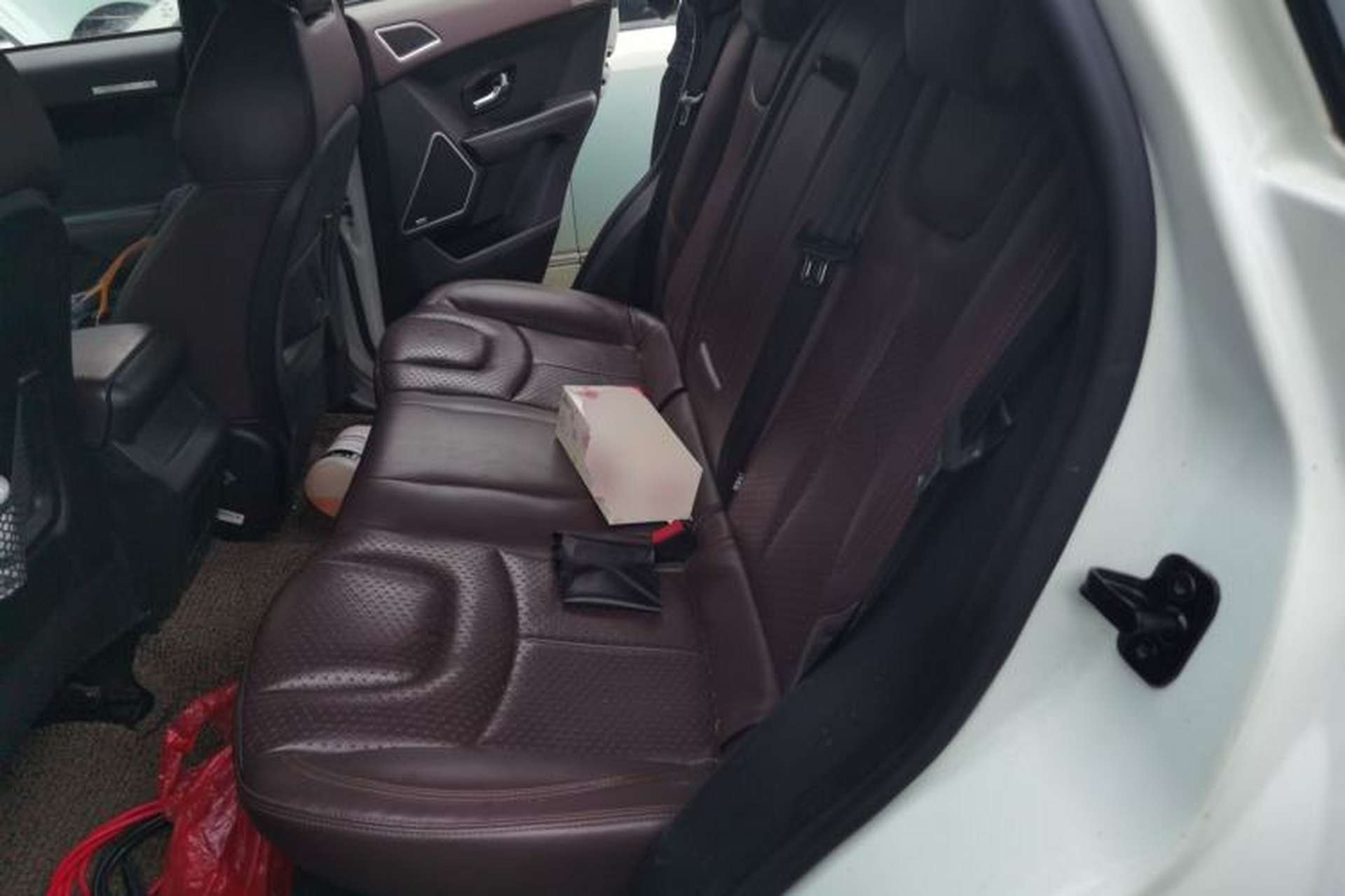 Used Land X7 2015 2.0T Panoramic Prestige Edition Left Rear Seat