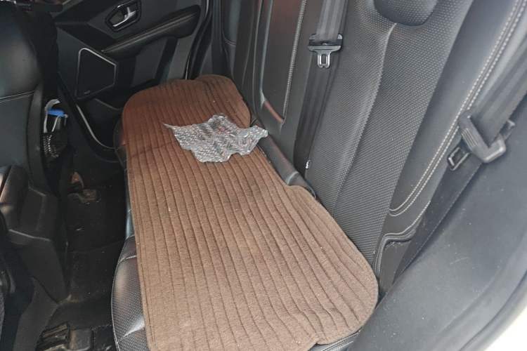 Used Land X7 2015 2.0T Panoramic Prestige Edition Left Rear Seat