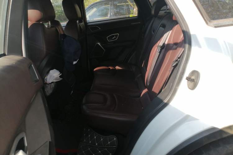 Used Land X7 2015 2.0T Panoramic Flagship Edition Left Rear Seat