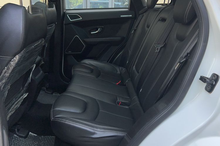 Used Land X7 2015 2.0T Panoramic Prestige Edition Left Rear Seat