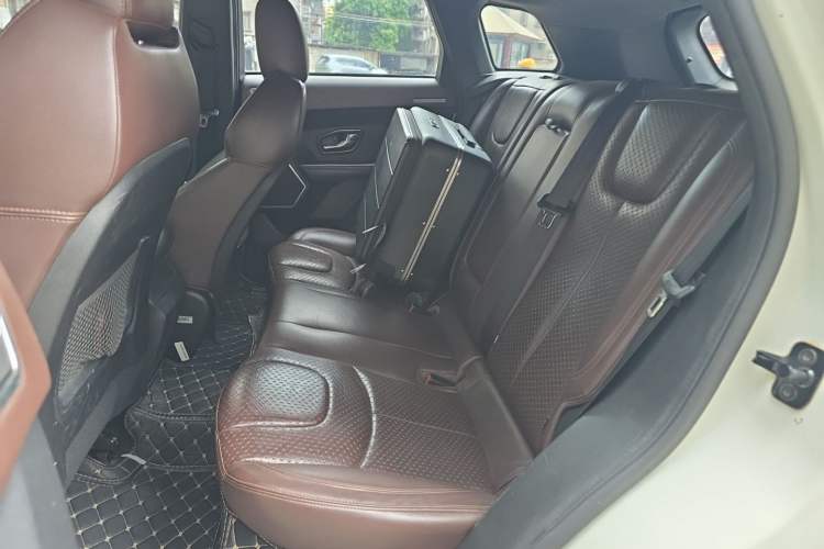 Used Land X7 2015 2.0T Panoramic Luxury Edition Left Rear Seat