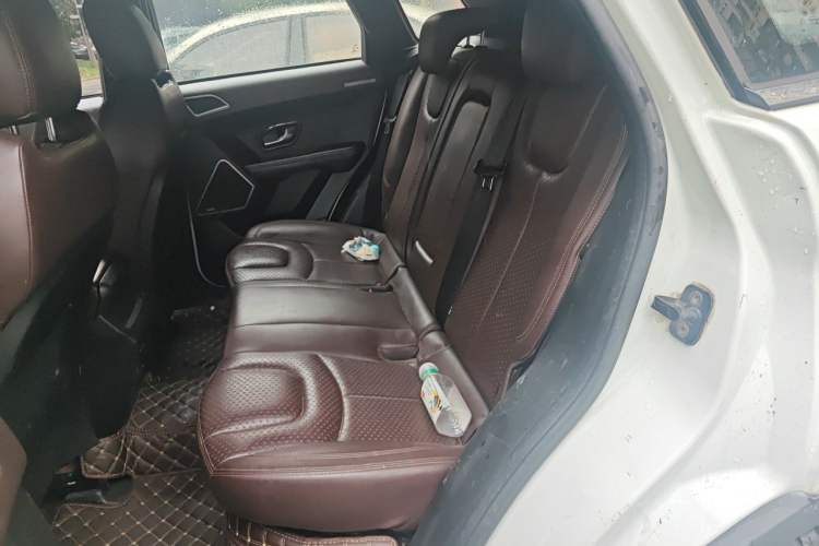Used Land X7 2015 2.0T Panoramic Prestige Edition Left Rear Seat