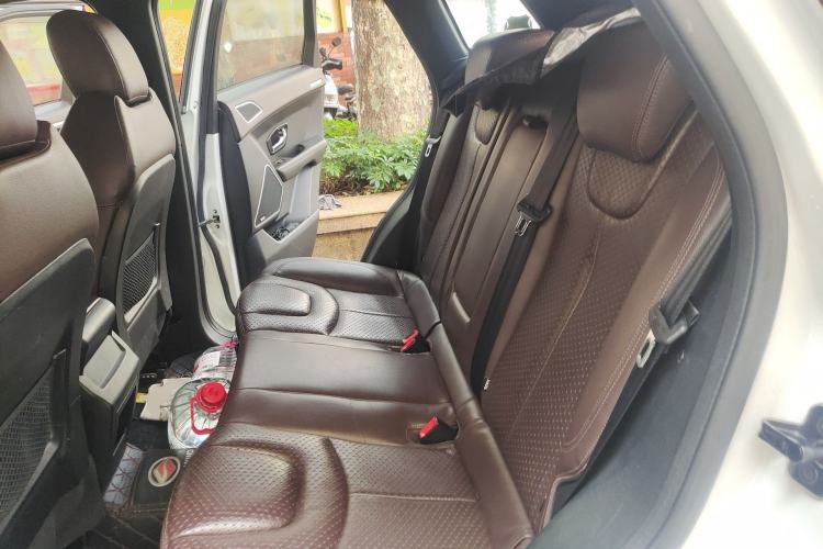 Used Land X7 2015 2.0T Panoramic Prestige Edition Left Rear Seat