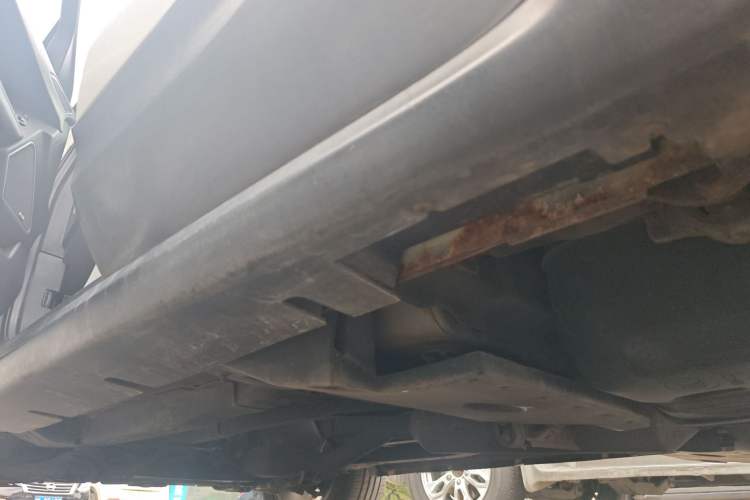 Used Land X7 2015 2.0T Panoramic Prestige Edition Left Side Sill