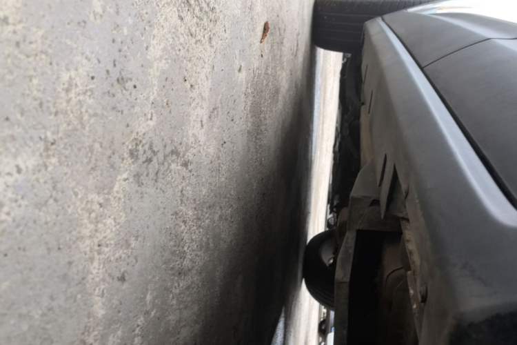 Used Land X7 2015 2.0T Panoramic Prestige Edition Left Side Sill