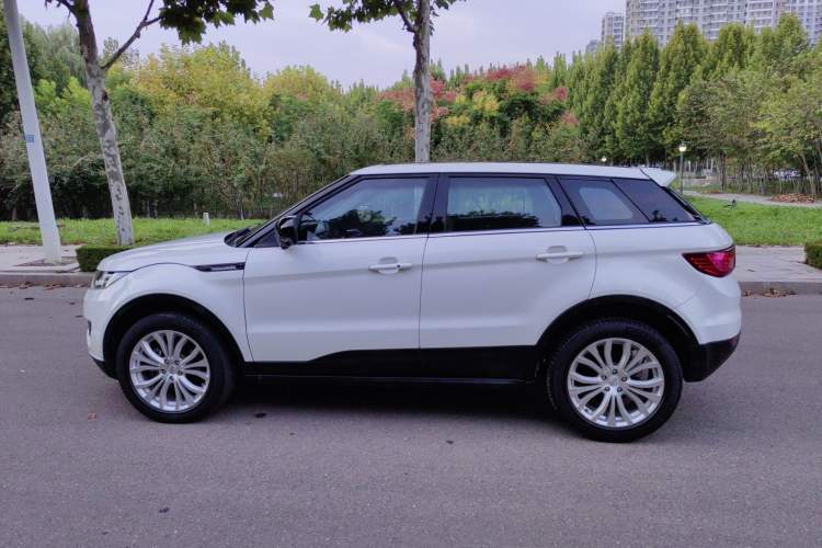 Used Land X7 2015 2.0T Panoramic Prestige Edition Left Side