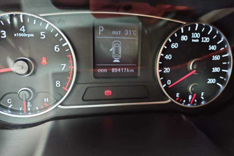 Used Land X7 2015 2.0T Panoramic Flagship Edition Odometer Close Up