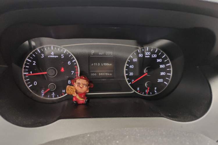 Used Land X7 2015 2.0T Panoramic Flagship Edition Odometer Close Up