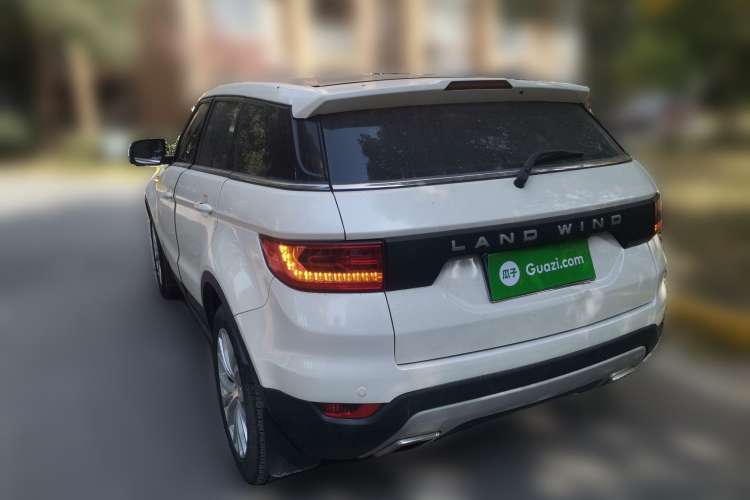 Used Land X7 2015 2.0T Panoramic Prestige Edition Rear Left 45 Deg