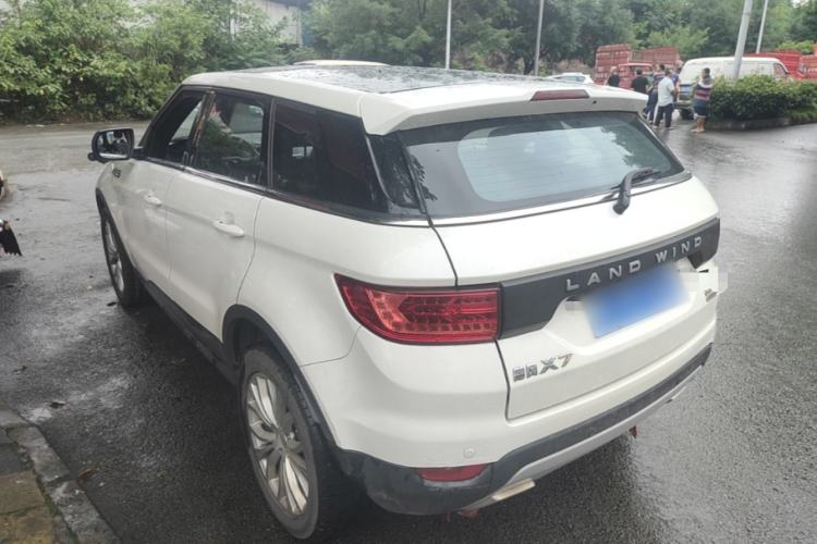 Used Land X7 2015 2.0T Panoramic Prestige Edition Rear Left 45 Deg