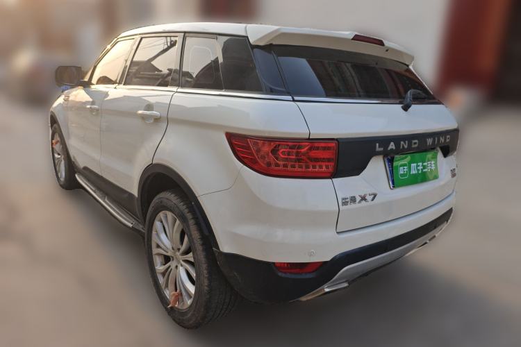 Used Land X7 2015 2.0T Panoramic Prestige Edition Rear Left 45 Deg
