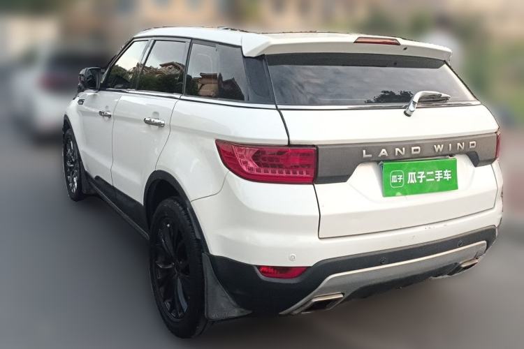 Used Land X7 2015 2.0T Panoramic Prestige Edition Rear Left 45 Deg