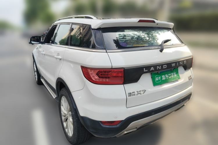 Used Land X7 2015 2.0T Panoramic Flagship Edition Rear Left 45 Deg