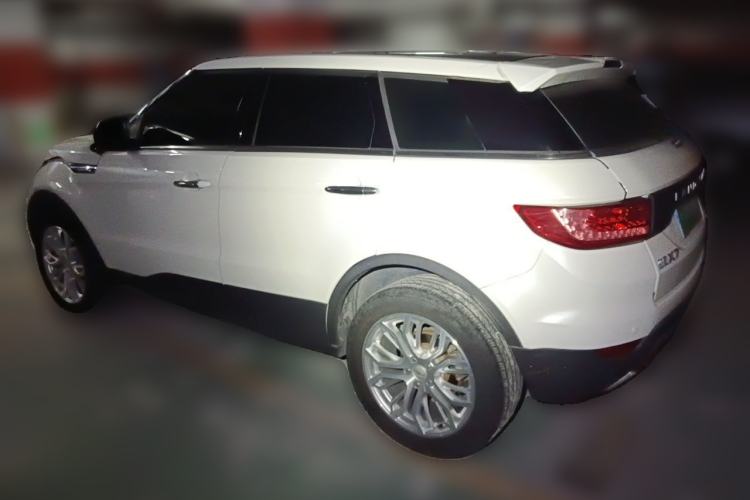 Used Land X7 2015 2.0T Panoramic Prestige Edition Rear Left 45 Deg