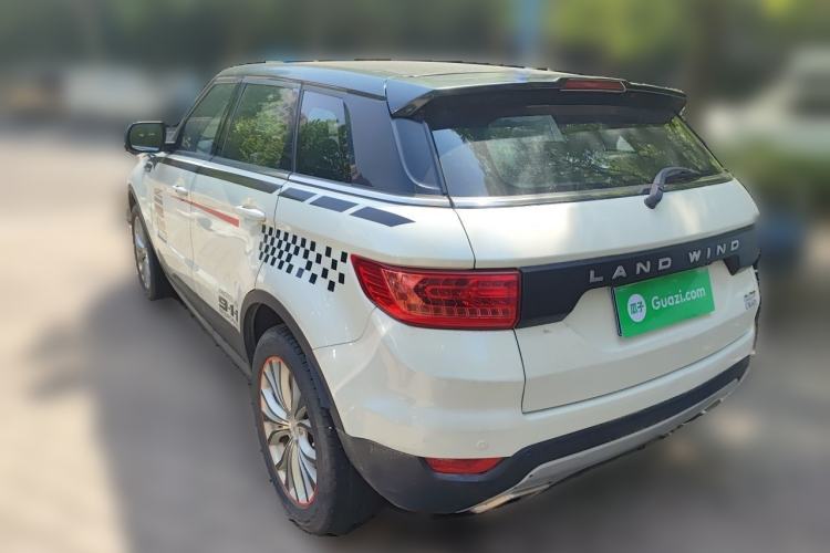 Used Land X7 2015 2.0T Panoramic Prestige Edition Rear Left 45 Deg