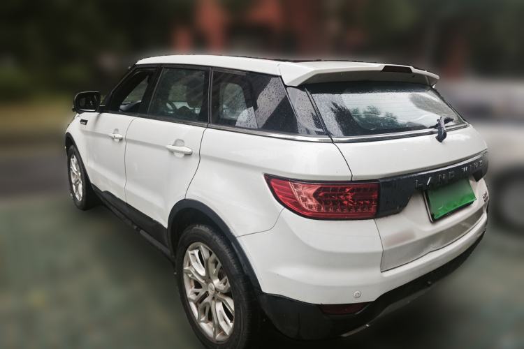 Used Land X7 2015 2.0T Panoramic Prestige Edition Rear Left 45 Deg
