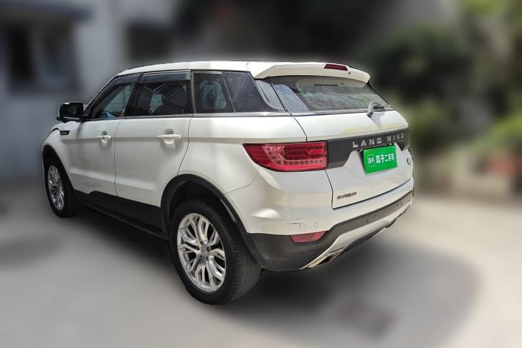 Used Land X7 2015 2.0T Panoramic Prestige Edition Rear Left 45 Deg