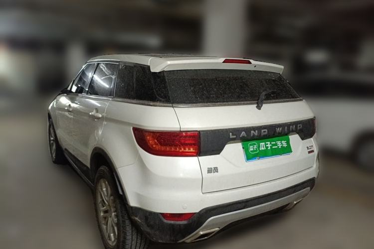 Used Land X7 2015 2.0T Panoramic Prestige Edition Rear Left 45 Deg