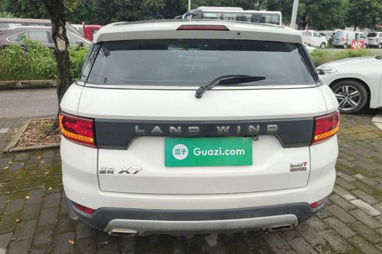 Used Land X7 2015 2.0T Panoramic Prestige Edition Rear