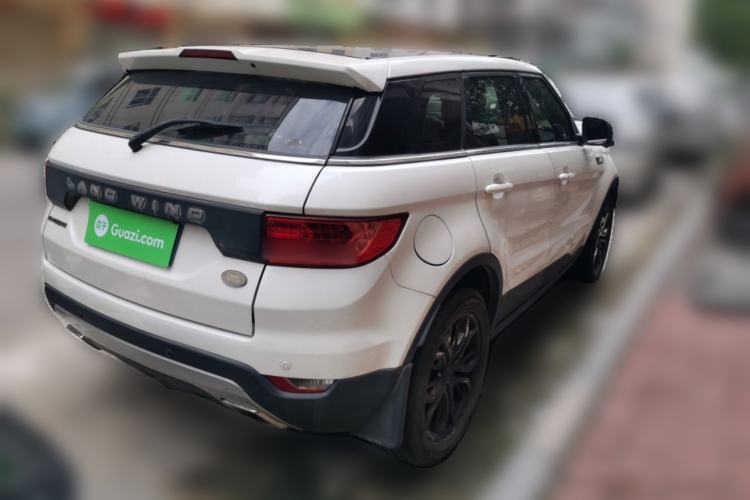 Used Land X7 2015 2.0T Panoramic Prestige Edition Rear Right 45 Deg