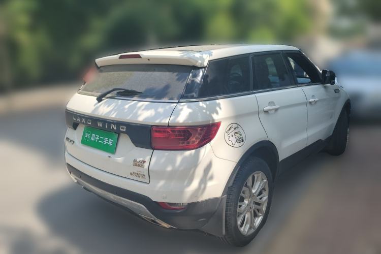 Used Land X7 2015 2.0T Panoramic Prestige Edition Rear Right 45 Deg