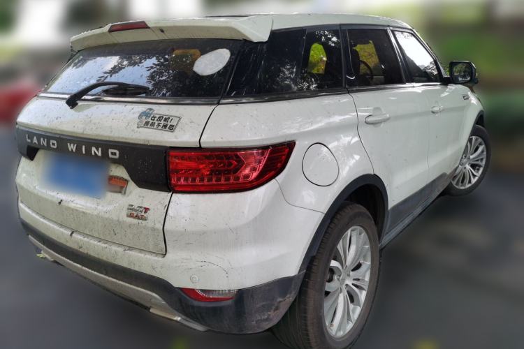 Used Land X7 2015 2.0T Panoramic Prestige Edition Rear Right 45 Deg