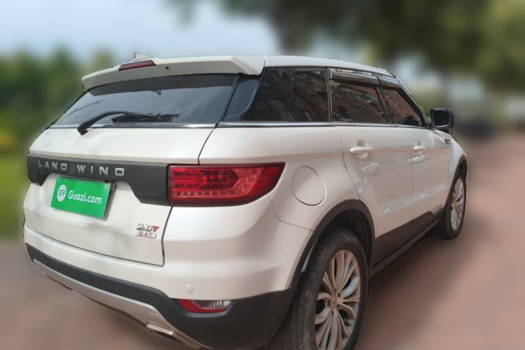 Used Land X7 2015 2.0T Panoramic Prestige Edition Rear Right 45 Deg