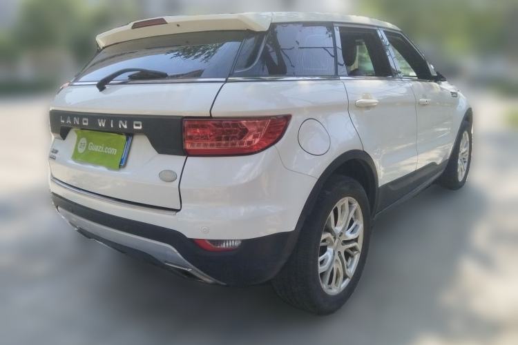 Used Land X7 2015 2.0T Panoramic Prestige Edition Rear Right 45 Deg