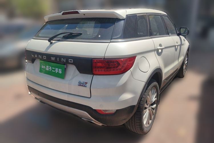 Used Land X7 2015 2.0T Panoramic Prestige Edition Rear Right 45 Deg