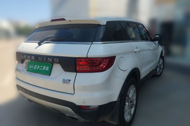 Used Land X7 2015 2.0T Panoramic Prestige Edition Rear Right 45 Deg