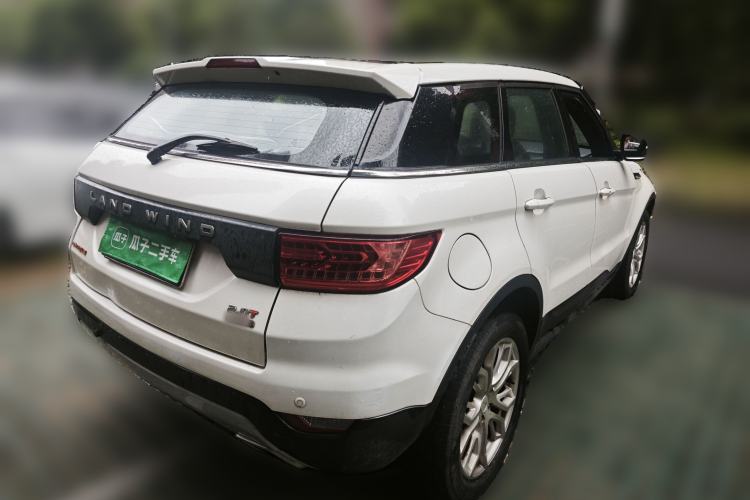Used Land X7 2015 2.0T Panoramic Prestige Edition Rear Right 45 Deg