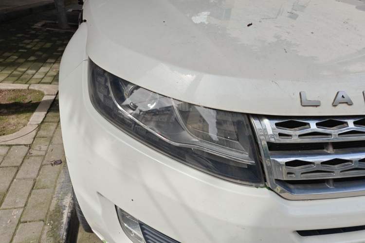 Used Land X7 2015 2.0T Panoramic Prestige Edition Right Front Headlight