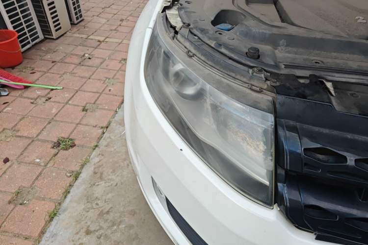 Used Land X7 2015 2.0T Panoramic Flagship Edition Right Front Headlight