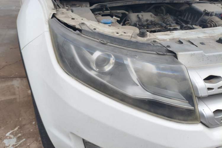Used Land X7 2015 2.0T Panoramic Flagship Edition Right Front Headlight