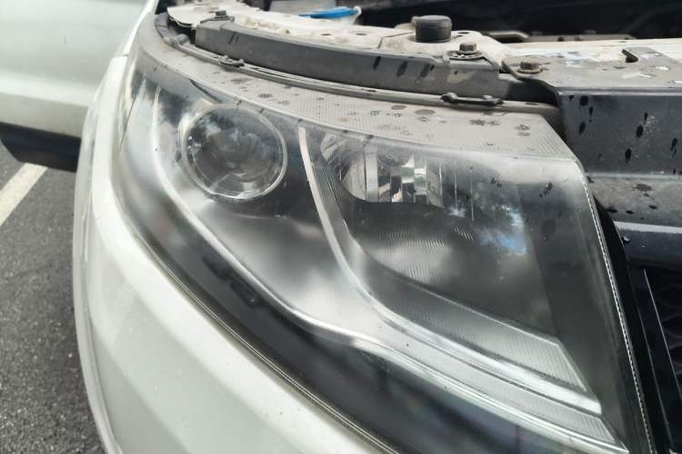Used Land X7 2015 2.0T Panoramic Flagship Edition Right Front Headlight