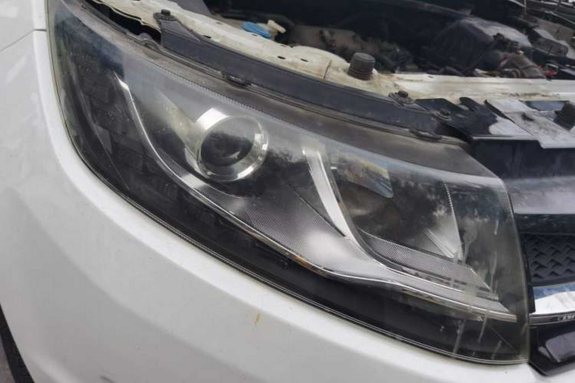 Used Land X7 2015 2.0T Panoramic Prestige Edition Right Front Headlight