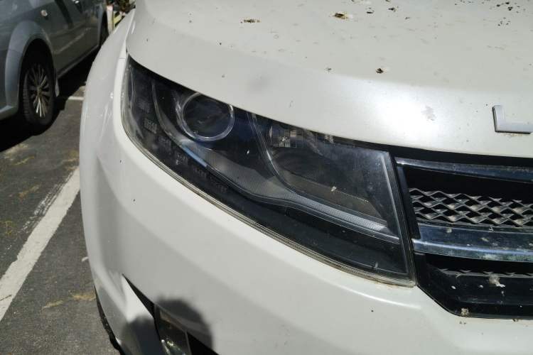 Used Land X7 2015 2.0T Panoramic Prestige Edition Right Front Headlight
