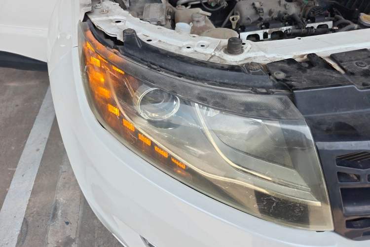 Used Land X7 2015 2.0T Panoramic Flagship Edition Right Front Headlight