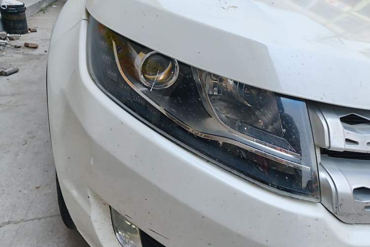 Used Land X7 2015 2.0T Panoramic Flagship Edition Right Front Headlight