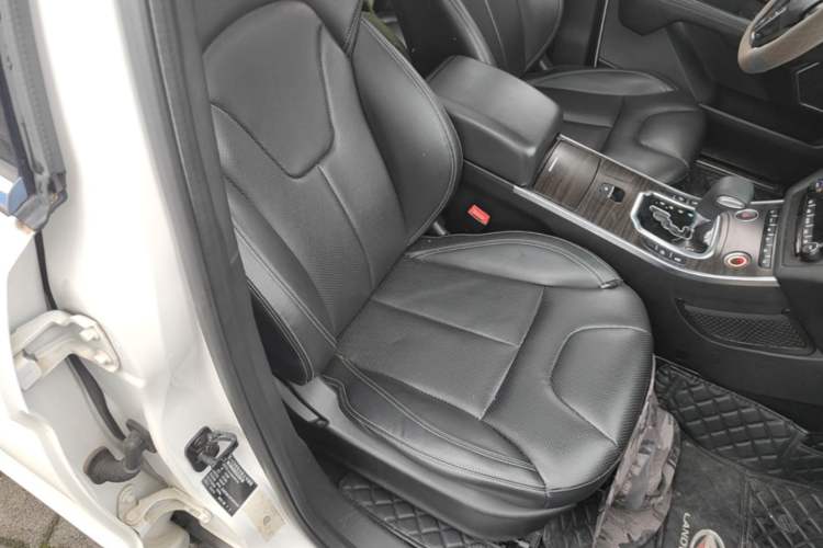 Used Land X7 2015 2.0T Panoramic Prestige Edition Right Front Seat
