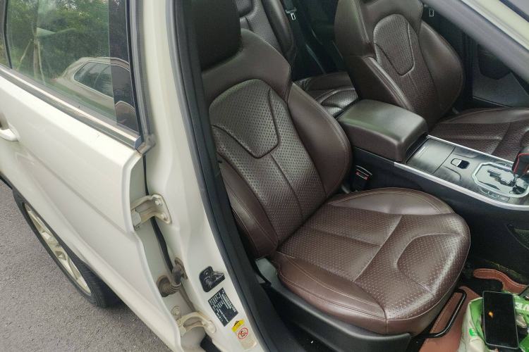 Used Land X7 2015 2.0T Panoramic Prestige Edition Right Front Seat